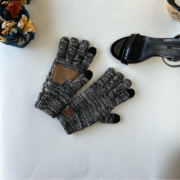 3/$20 C.C Unisex Cable Knit Inner Lined Anti-Slip Touchscreen Texting Gloves - Picture 6 of 12
